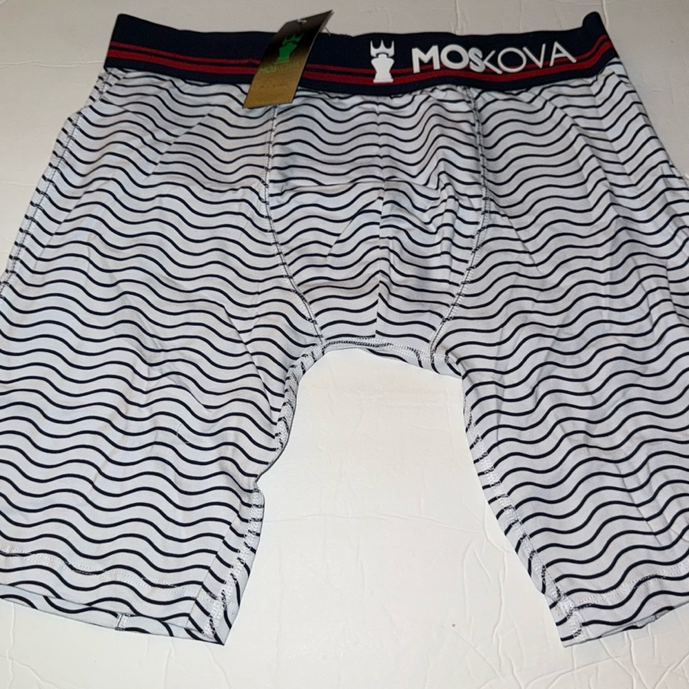 NIB Moskova Underwear Men’s White Blue Wavy Stripes Long Leg Boxer Briefs M